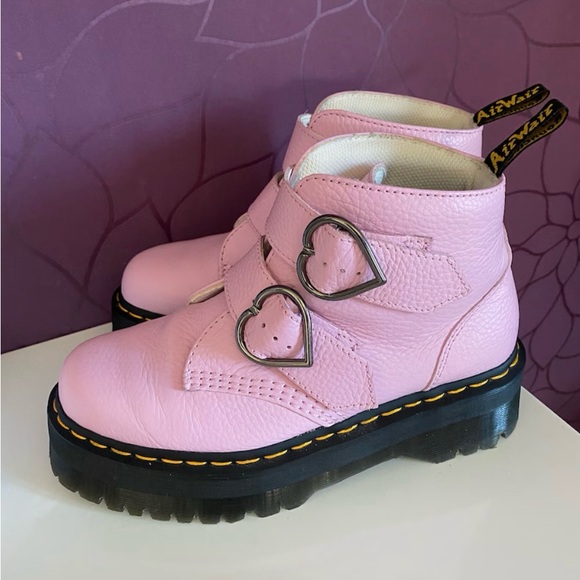 Rare pink heart Dr. marten - Picture 3 of 3